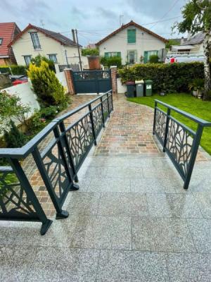Explorez le portail Nolwenn de Kostum, pratique et bien conçu