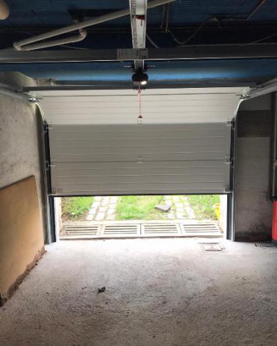 Porte de garage sectionnelle motorisé Blanche France Fermeture Porte de garage sectionnelle motorisé Blanche France Fermeture