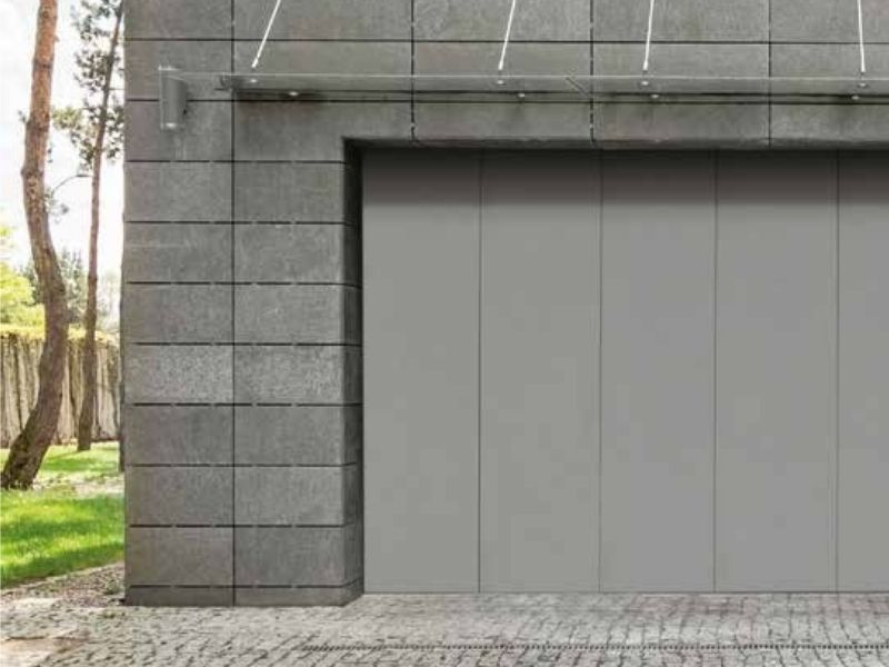 Porte de garage latérale motorisée